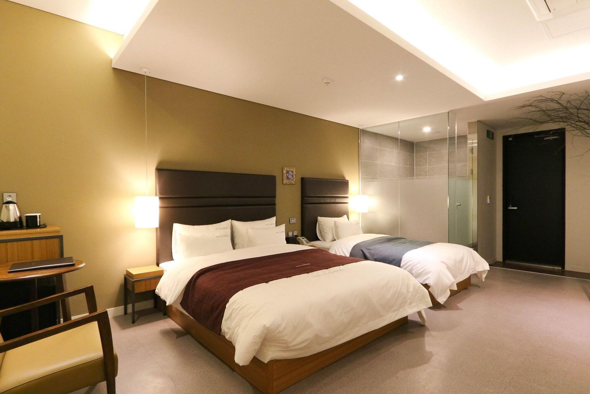 Best In City Hotel Puszan Kültér fotó